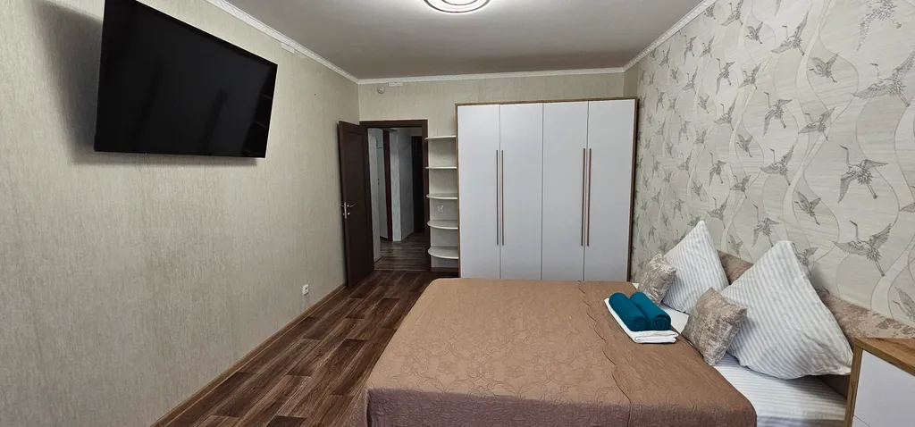 Современные трехкомнатные апартаменты на 14 этаже