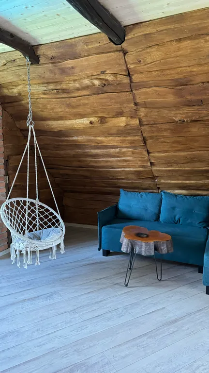 Дом с баней и бассейном