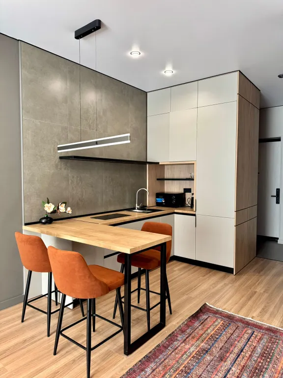 Чистая и светлая 1-комнатная квартира