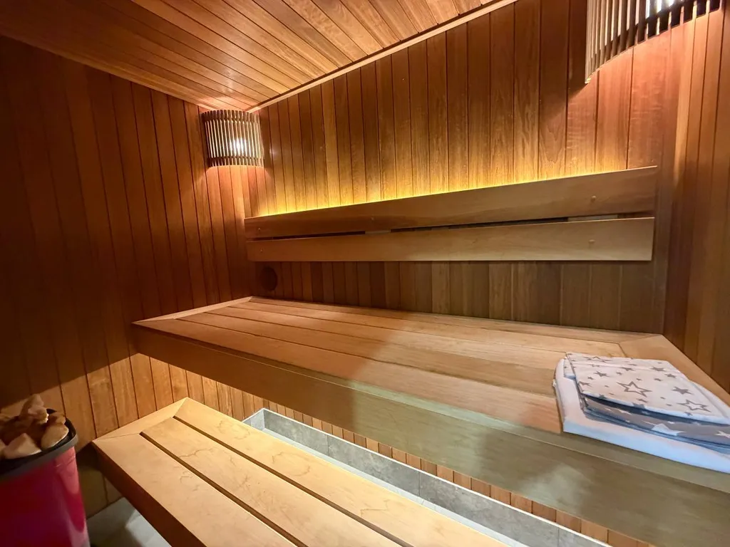 Коттедж 3-комнатный Дом — Волхов