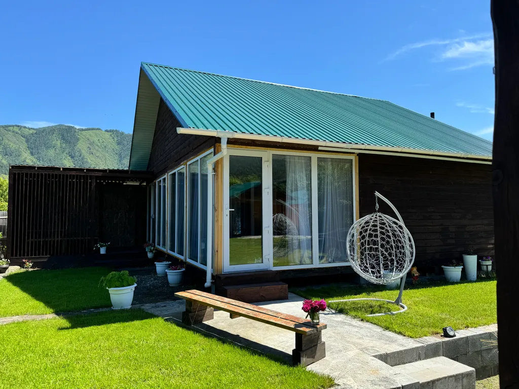 Коттедж Большой дом на усадьбе — аренда посуточно в Чемал