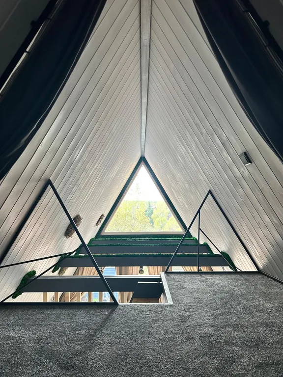 Шале у озера