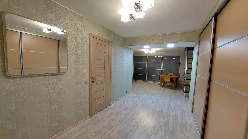 Большая уютная квартира с видом на море