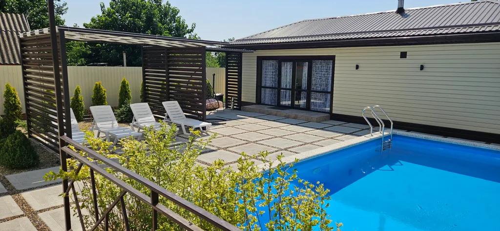 Коттедж Дом с баней и бассейном — Елизаветинская