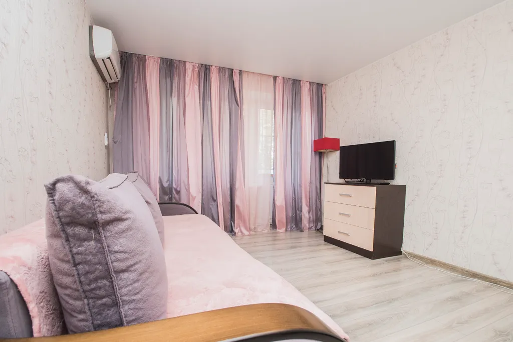 Квартира на Набережной