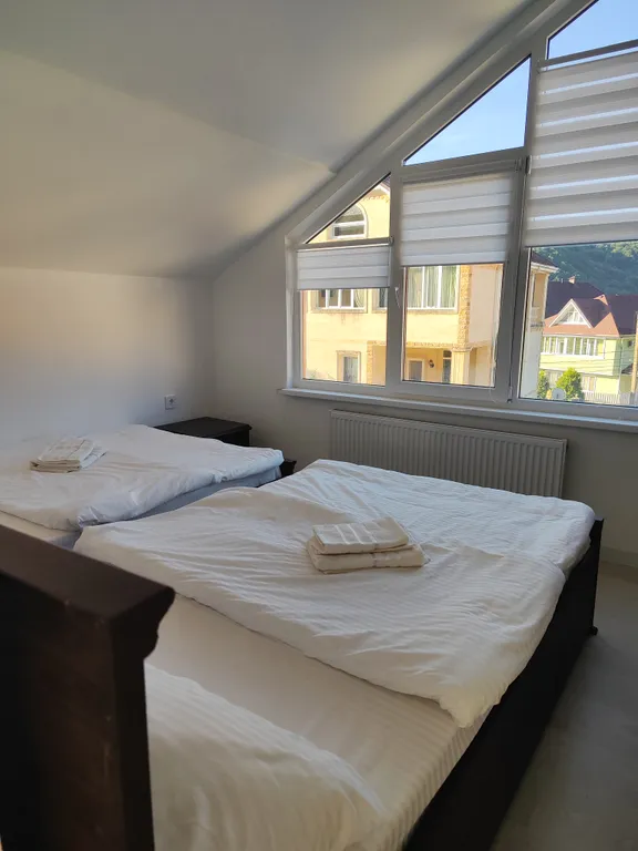 Новый дом с подогреваемым бассейном