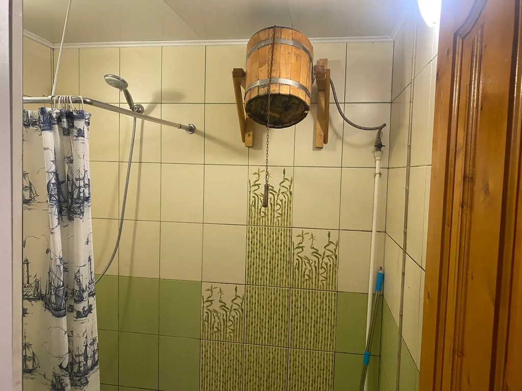 Коттедж Дом бревенчатый с баней — Москва