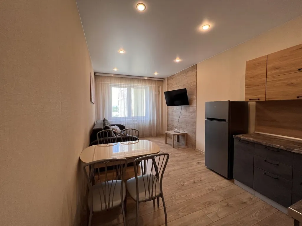 Функциональная ЕВРО-трешка рядом с заливом Ангары