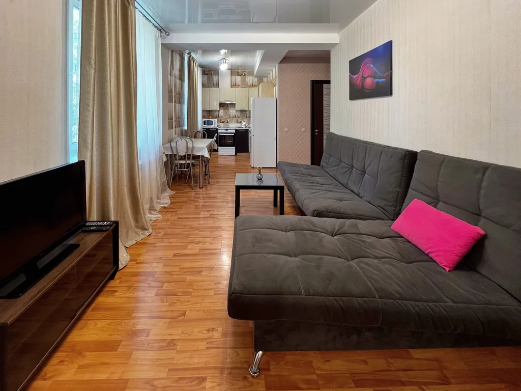 Тихая двухкомнатная квартира формата Евро в центре недалеко от Вокзала