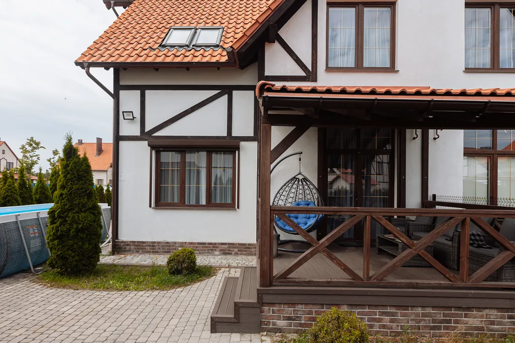 Таунхаус с бассейном у моря