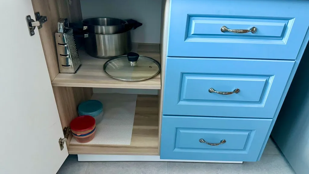 Элегантная квартира с просторной столовой у вокзала