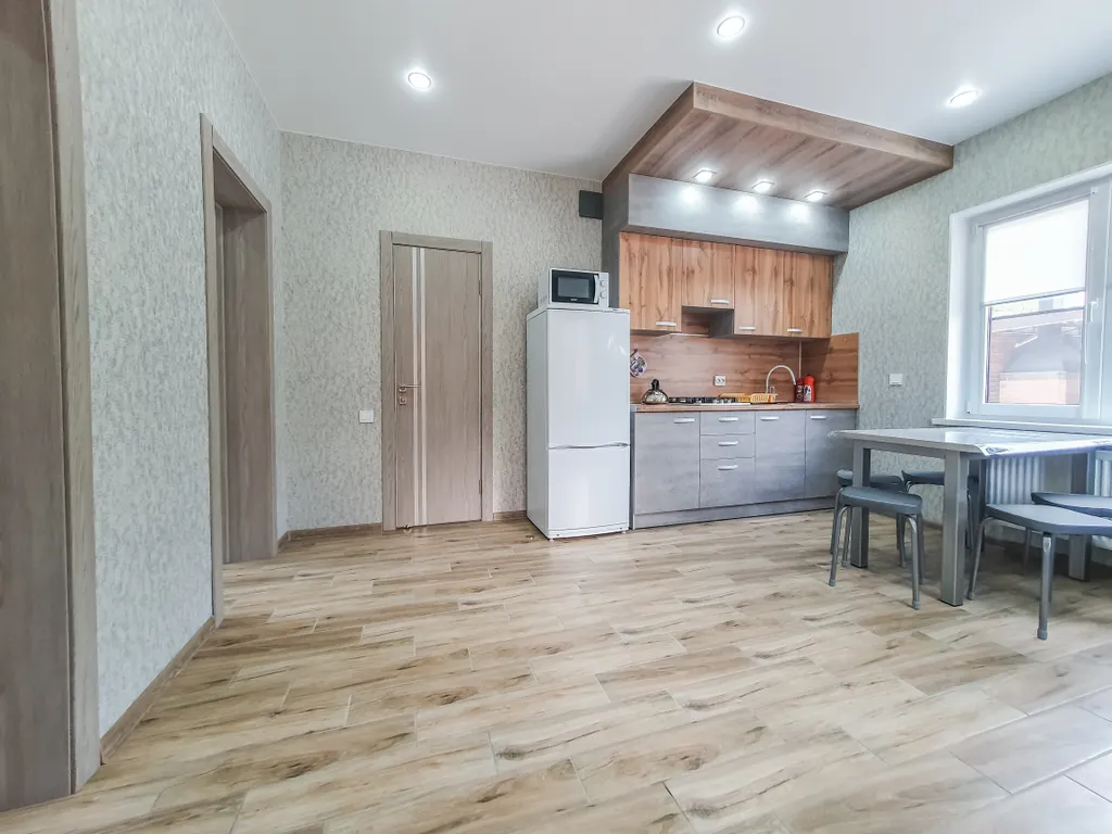 Отдельный дом на первой линии Азовского моря