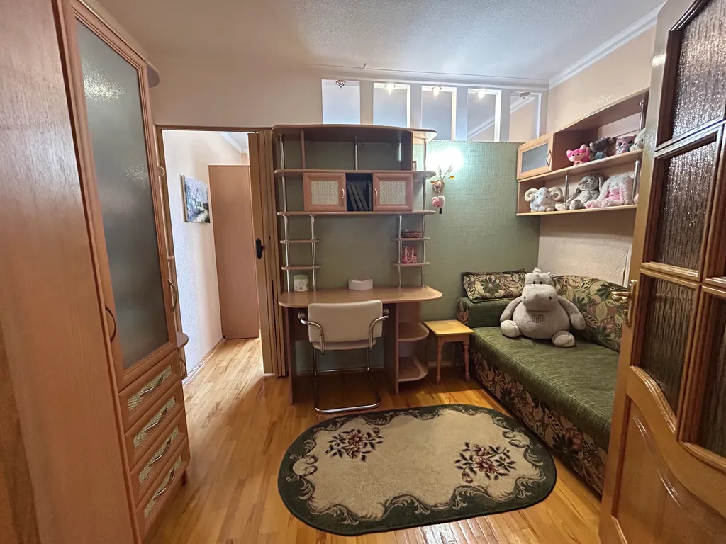 2-х комнатная квартира в центре посёлка