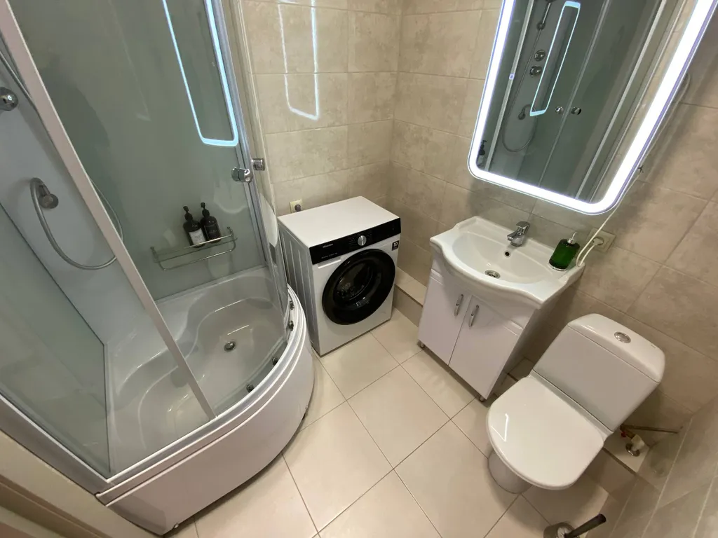 Студия у Сити-Молла с видом на горы