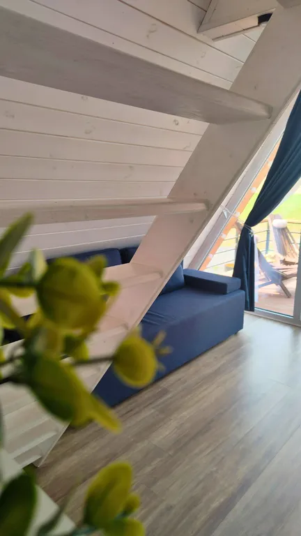 Уютный дом в стиле Афрейм в черте города