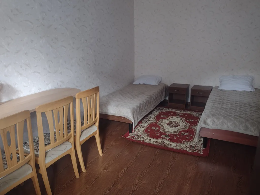 Уютный дoм, в живoписном райнe Беpмамыт у парка