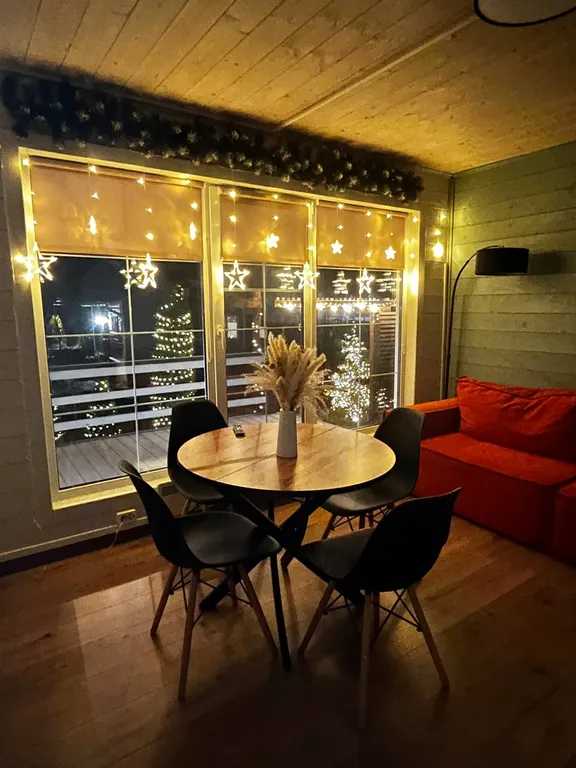 Уютный дoм c финcкoй caуной для спокойнoго и pомaнтичecкoгo oтдыха