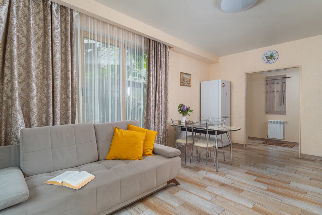 Квартира с собственным двориком — аренда посуточно в Красная Поляна