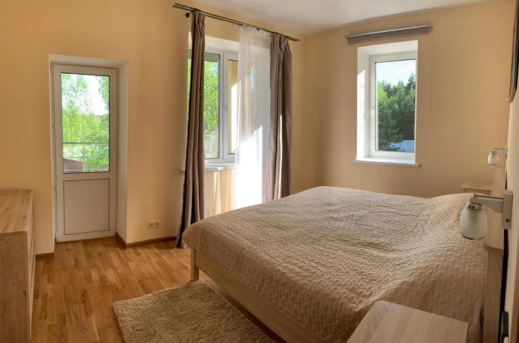 Коттедж Коттедж у леса с бассейном — Белоозёрский