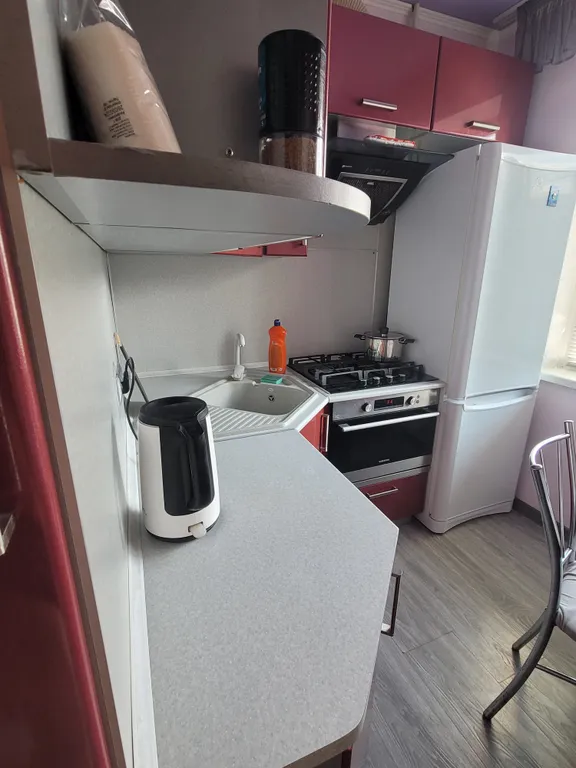 Новая 2-ух-комнатная квартира с хорошим расположением