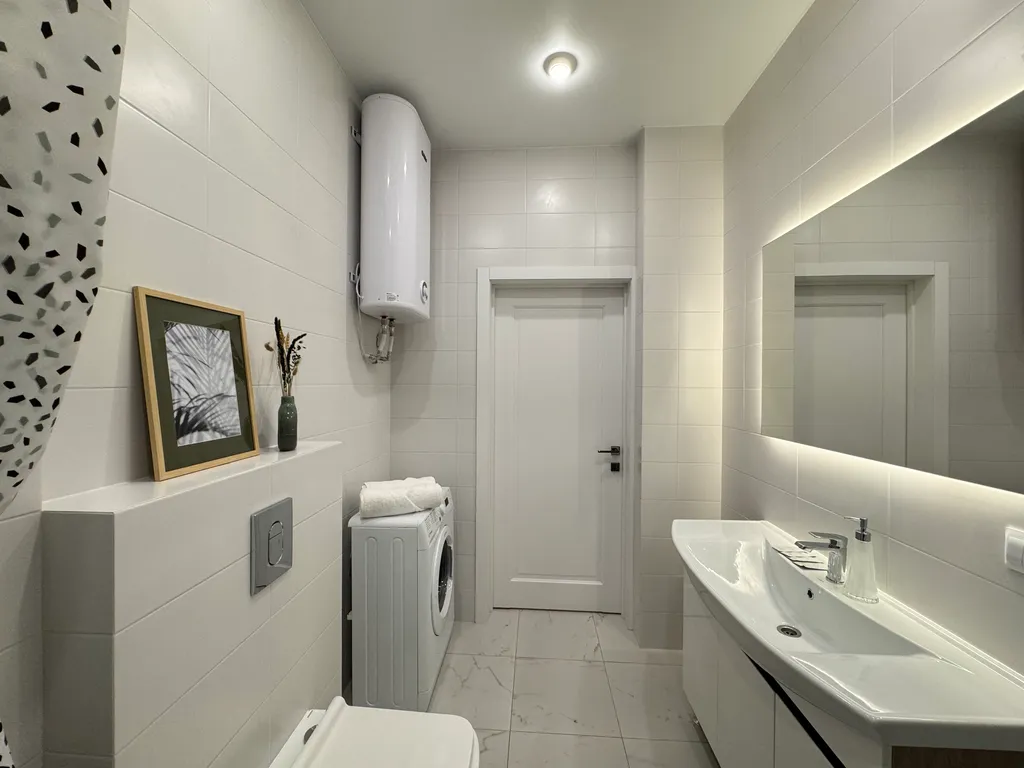 Роскошная квартира у ТРЦ Аура в новом доме