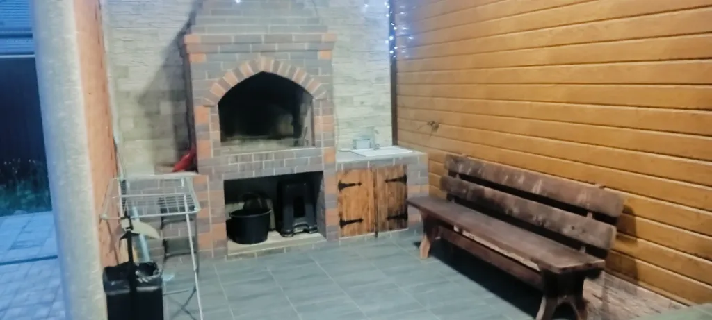 Домик у озера