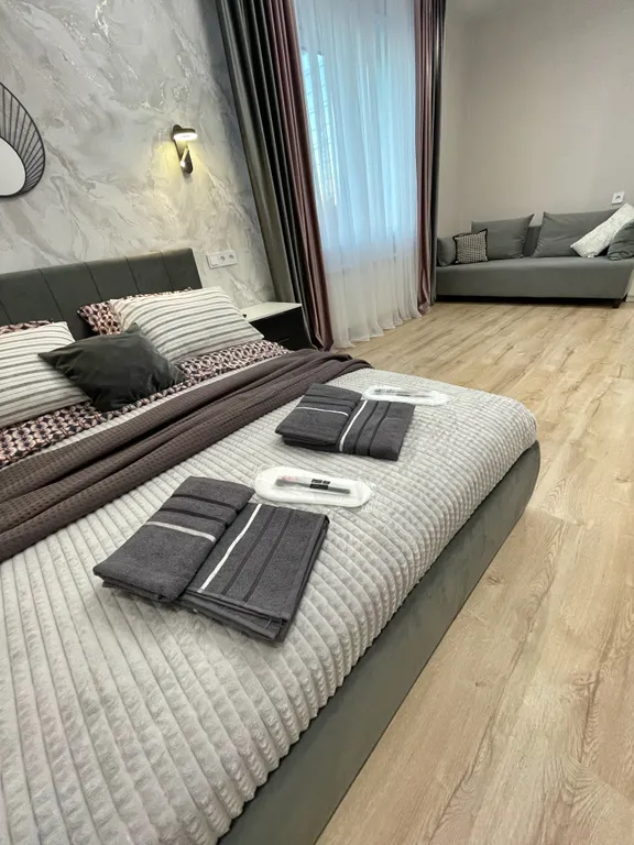 Двухкомнатная квартира у парка Победы