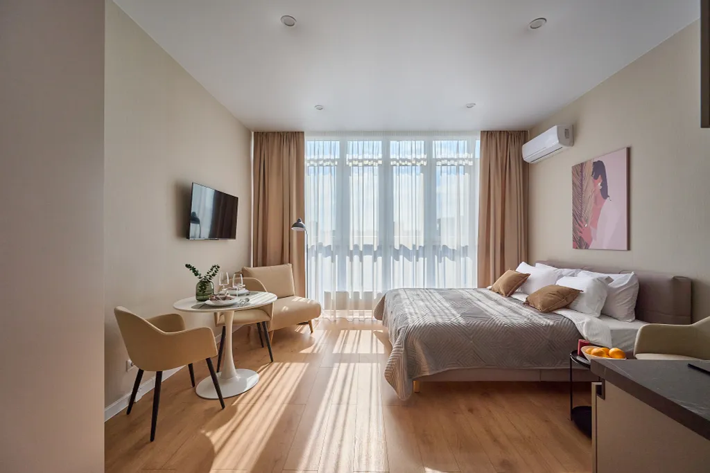 Ваниль- стильная студия в ЖК Самолет