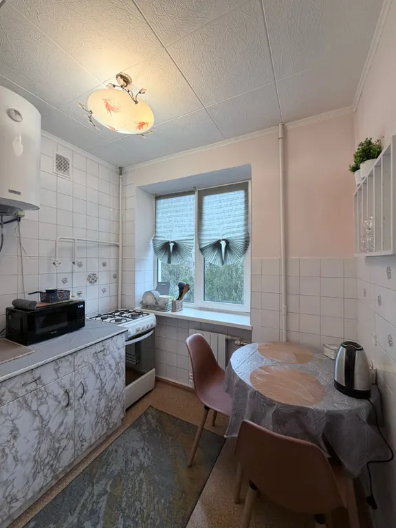 Свободна! Двухкомнатная квартира для спокойного отдыха в центре города