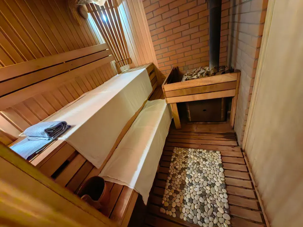 Коттедж Уютный дом с бассейном, с баней, беседка, камин, барбекю — Скоково