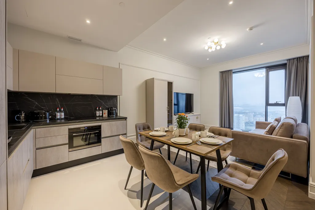 Евротрешка в 5-звездочном комплексе на 28 этаже