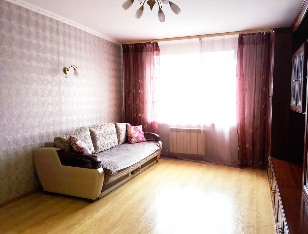 Просторная двухкомнатная квартира с балконом