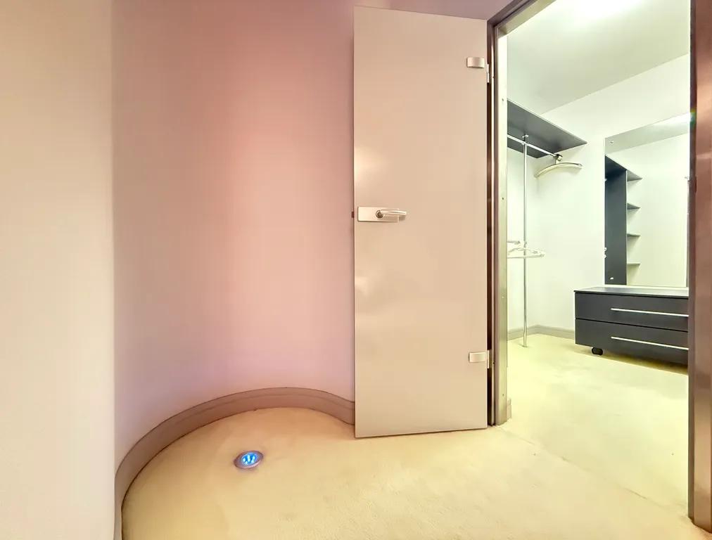 Апартаменты 5-комнатные в центре города