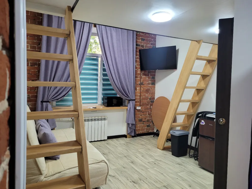 Квартира Лофт-6 синяя. Клёвая двухуровневая студия в центре. — аренда посуточно в Нижний Новгород