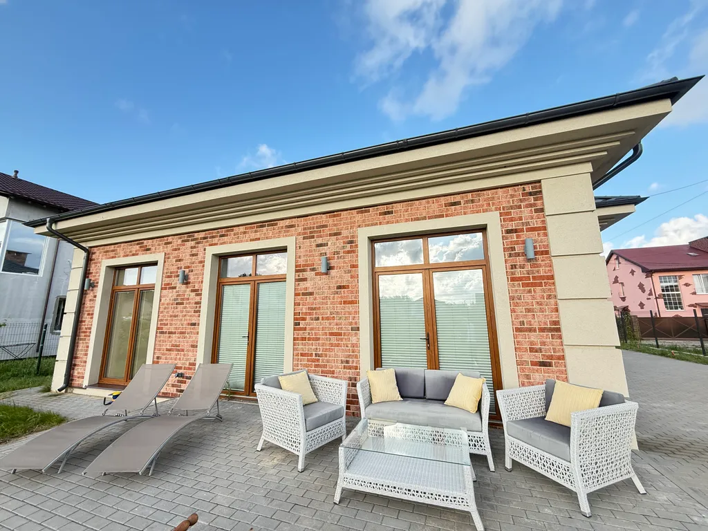 Уютный дом у моря