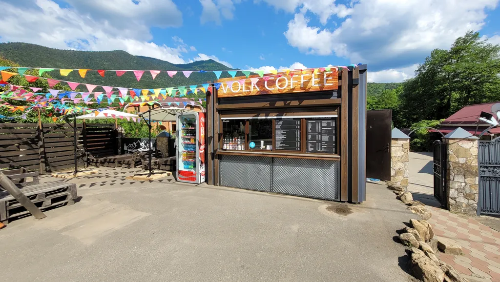 Коттедж в горном районе и на берегу реки