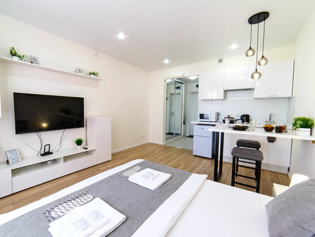 Студия-модерн с евроремонтом