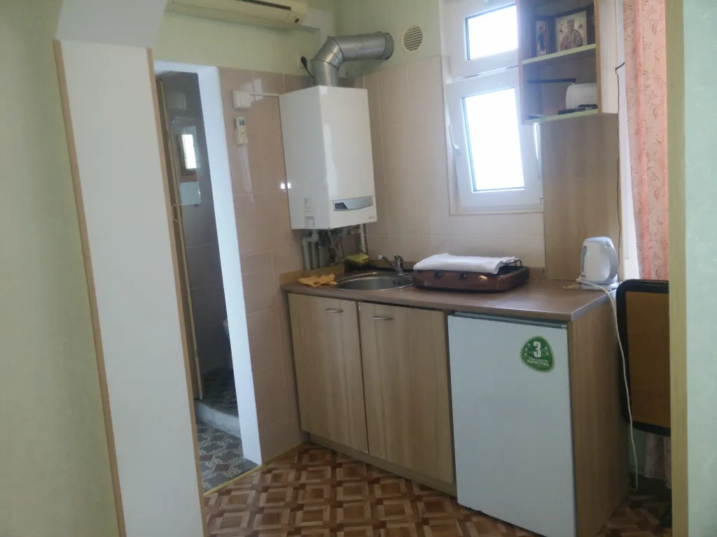 Часть дома со своим двориком в трёх минутах от пляжа