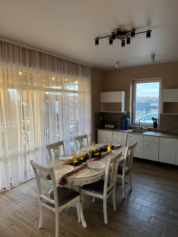 Коттедж Дом с баней и бассейном — Старокорсунская