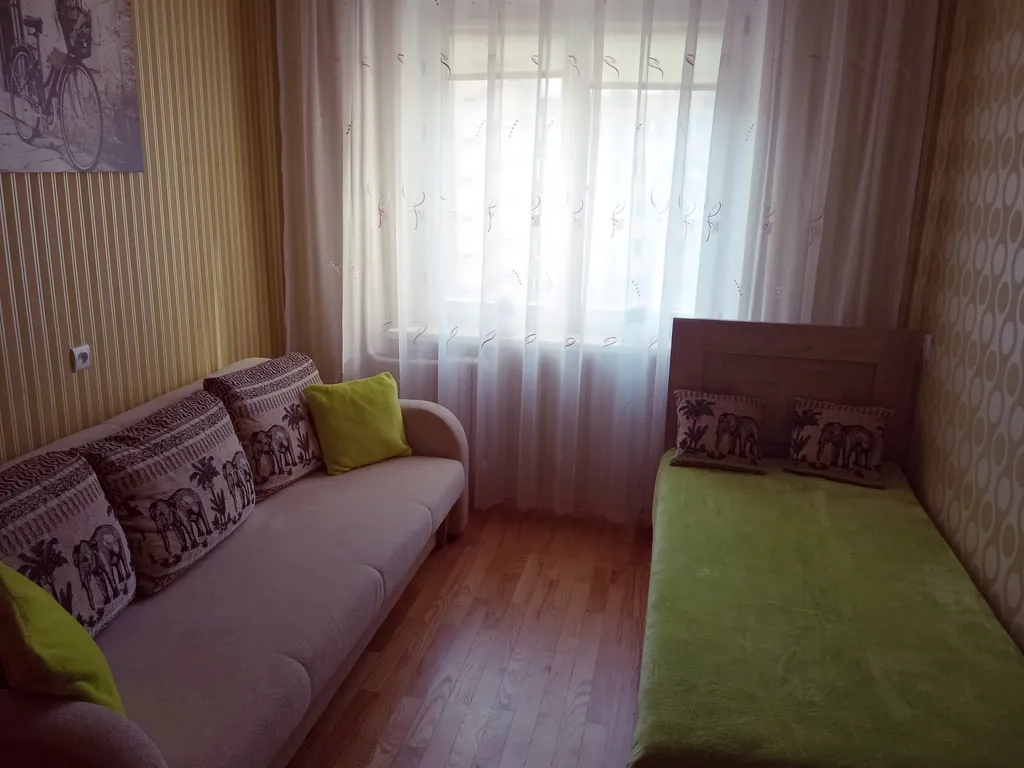 Уютная  большая 3- комнатная квартира рядом с центром