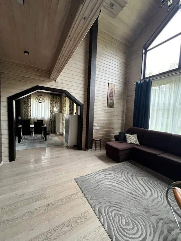 Дом на берегу маны