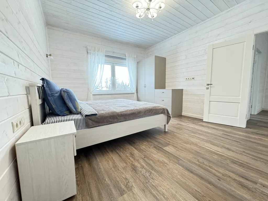 Выходные вдвоем в чудесном месте, бронируйте быстрее дом на берегу