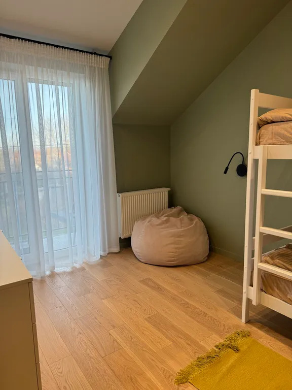 4-комнатный Дом