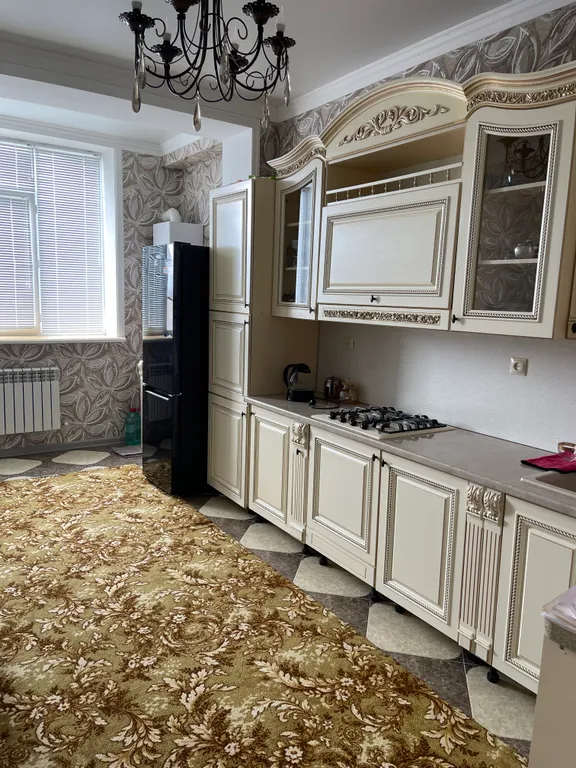 Уютная квартира в центре города с видом на море