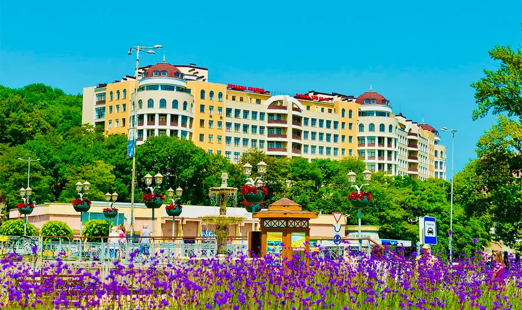 Апартаменты со SPA в самом Центре города с видом на Курортный бульвар — аренда посуточно в Кисловодск