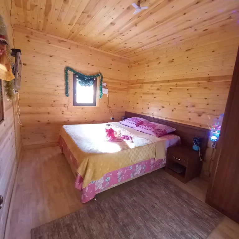 Отдых в уютном, уединенном домике на 6 сотках.