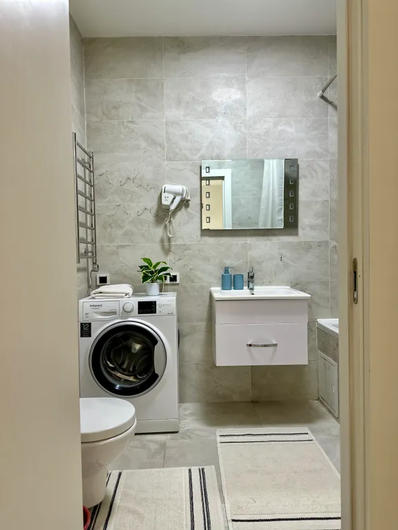 Квартира Яркая евродвушка Skyline напротив Мега центра — Алматы