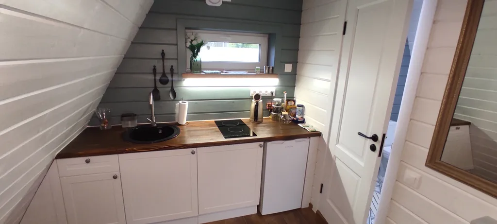 A-frame домик у леса