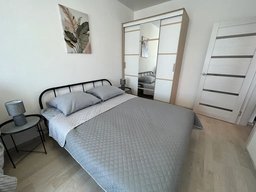 Медовый минимализм