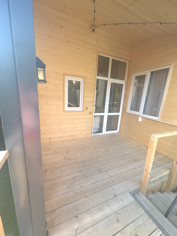 Уютный деревянный домик